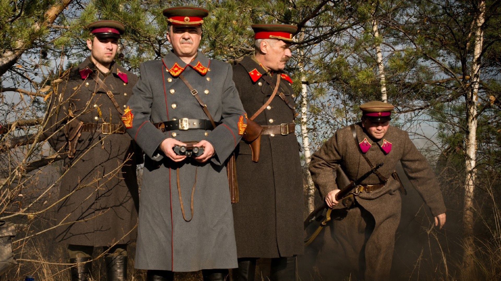 Фоновая картинка к Страна Советов. Забытые вожди 2016