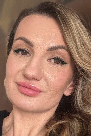 Надежда Емельянова