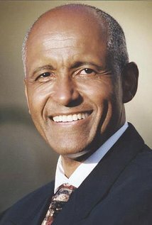 Леон Майкл Джонс