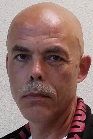 Олег Ермолаев