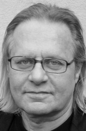 Бернхард Шарфл