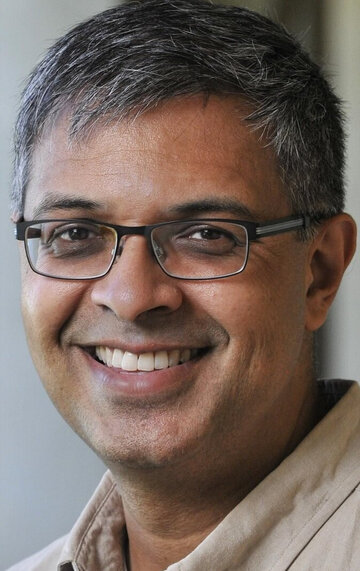 Джай Бхаттачарья